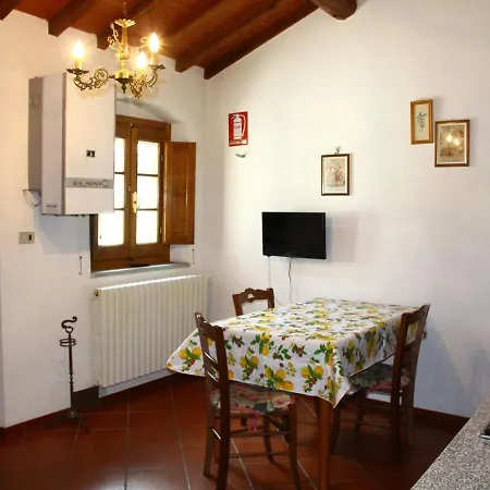 Belvilla By Oyo La Casa Dei Due Olivi Holiday home Quarrata